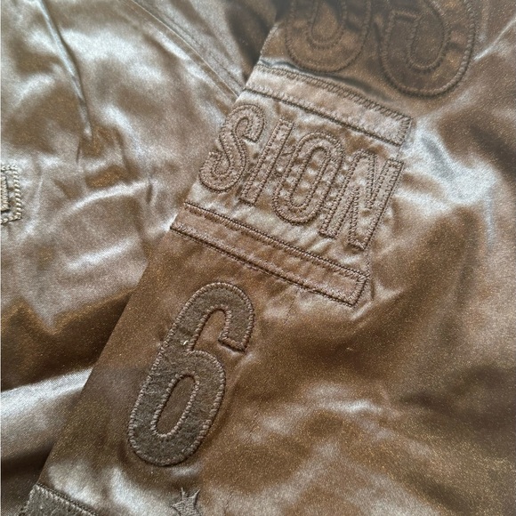 Nike Lebron James Vintage Bomber Jacket - Picture 4 of 8